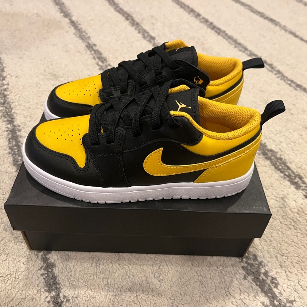 Brand New Jordan 1 low sneakers